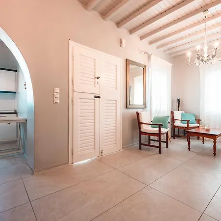 Traditional Cycladic In Elia Mykonos * Elia (Mykonos)