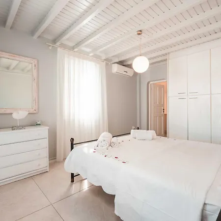 Traditional Cycladic In Elia Mykonos